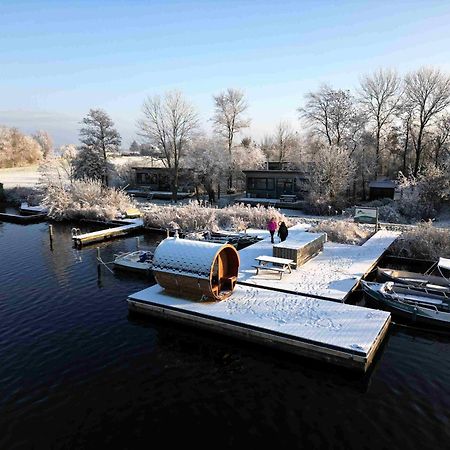 Pean-Buiten Waterlodges Nes  Экстерьер фото