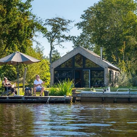 Pean-Buiten Waterlodges Nes  Экстерьер фото