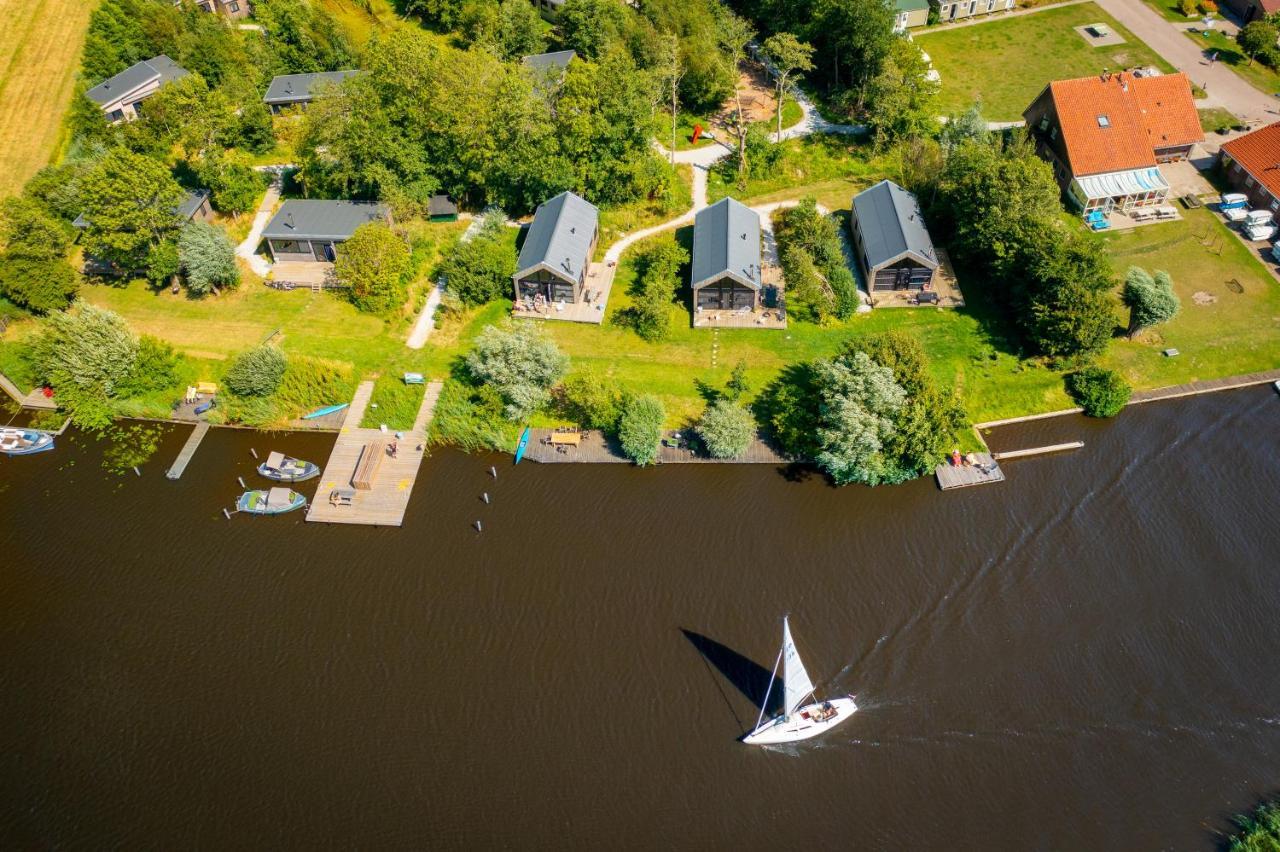 Pean-Buiten Waterlodges Nes  Экстерьер фото