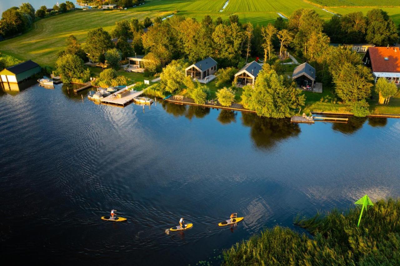 Pean-Buiten Waterlodges Nes  Экстерьер фото